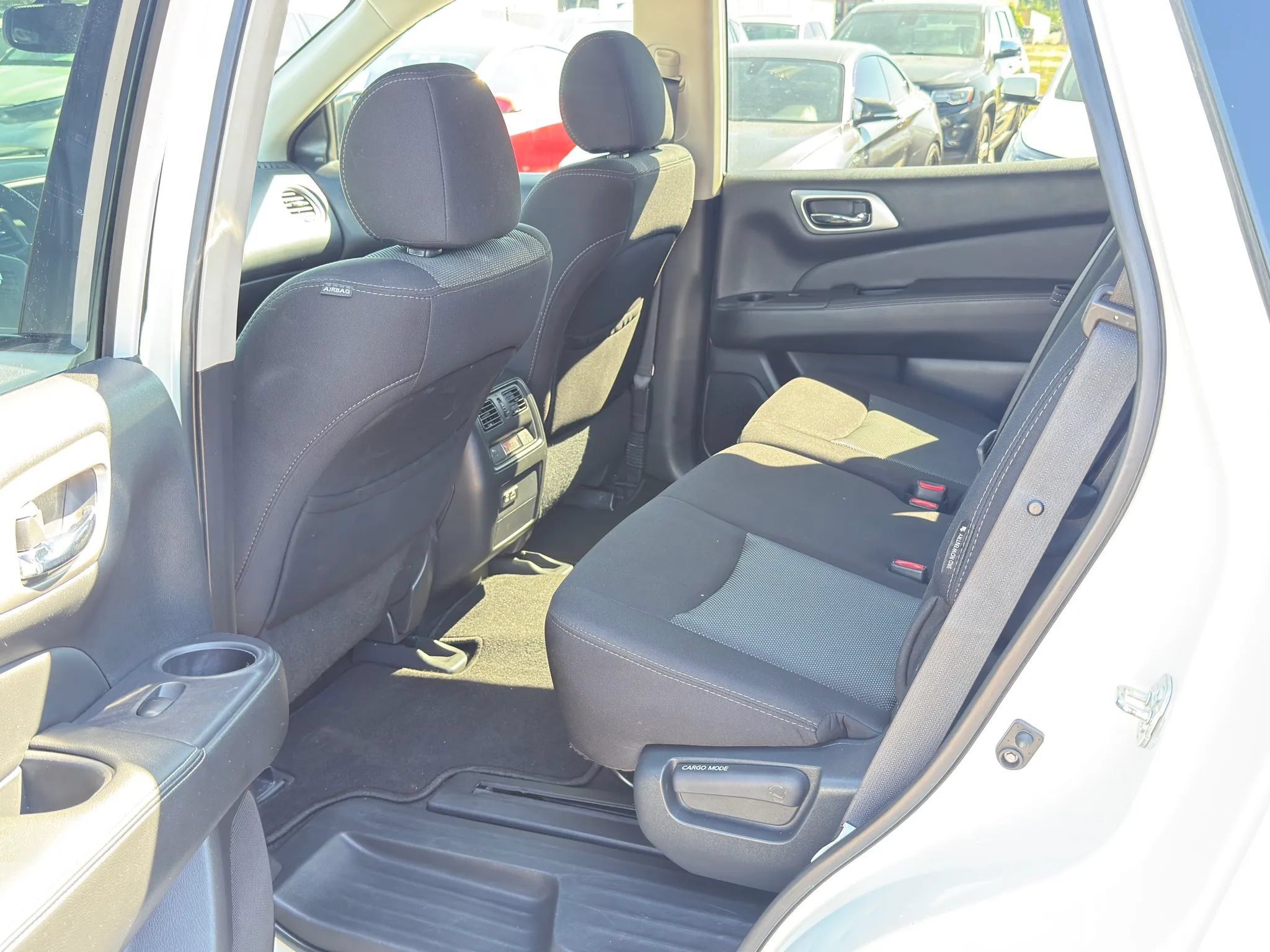 Used 2020 Nissan Pathfinder SV AWD/4WD image 10