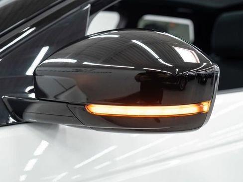 Used 2022 Land Rover Discovery Sport SE image 48