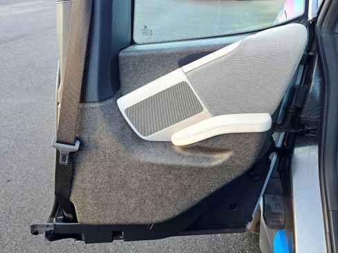 Used 2017 BMW i3 w/ Range Extender image 32