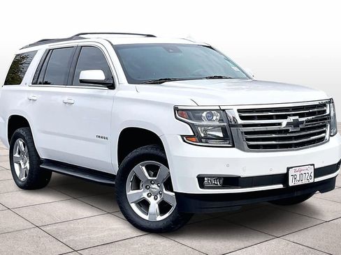 Used 2016 Chevrolet Tahoe LT w/ Luxury Package image 2