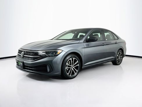 Used 2023 Volkswagen Jetta Sport FWD image 3