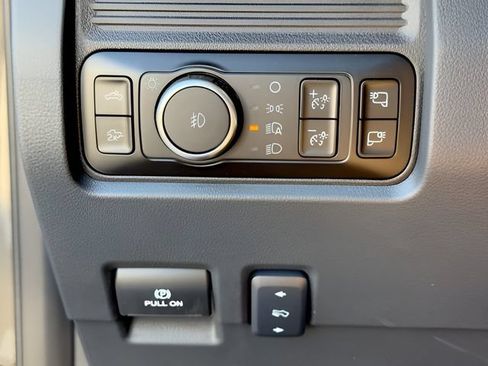 Used 2026 Ford F450 Lariat w/ Lariat Premium Package AWD/4WD image 27