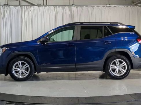 Used 2023 GMC Terrain SLE w/ Driver Convenience Package FWD image 6