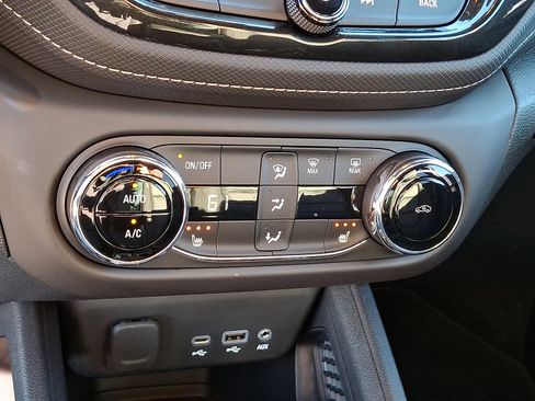 Certified 2023 Chevrolet TrailBlazer ACTIV w/ Convenience Package image 16