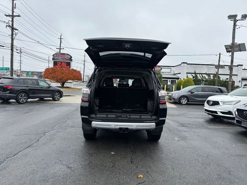 Used 2019 Toyota 4Runner TRD Off-Road Premium image 31