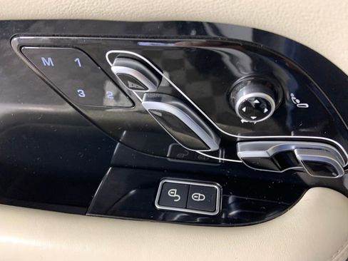 Used 2019 Land Rover Range Rover HSE AWD/4WD image 29