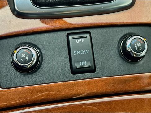 Used 2015 INFINITI QX70 AWD w/ Premium Package image 26