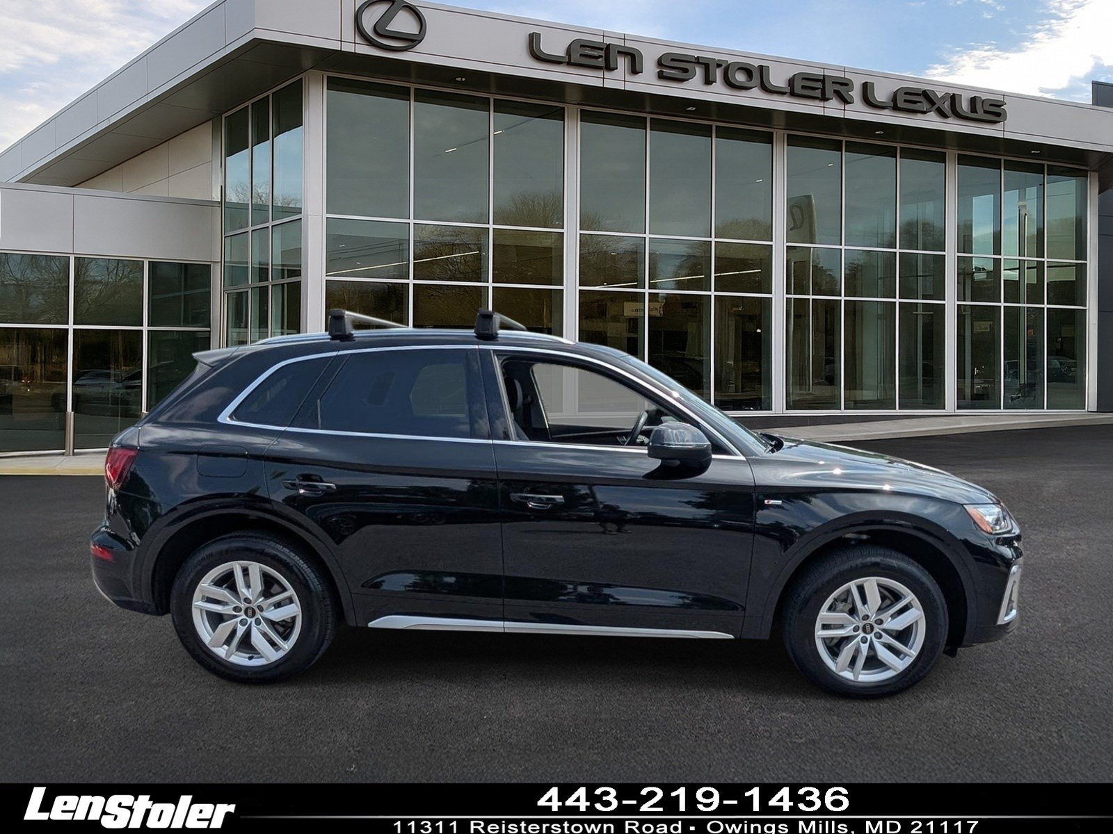 Used 2023 Audi Q5 2.0T Premium w/ Convenience Package AWD/4WD image 2