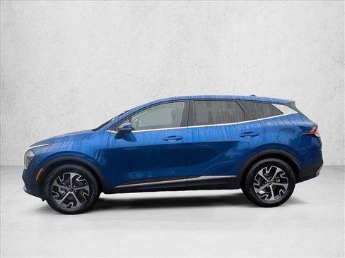 Used 2023 Kia Sportage EX image 9