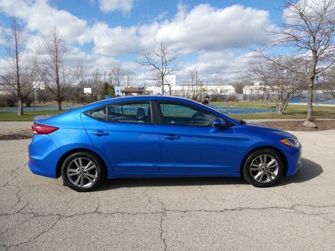 Used 2017 Hyundai Elantra SE image 4