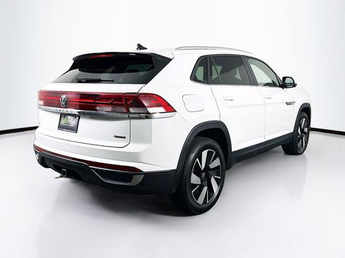 Used 2025 Volkswagen Atlas Cross Sport SE image 9