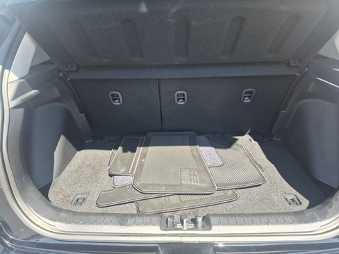 Used 2026 Hyundai Venue SE FWD image 20