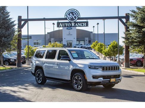 Certified 2024 Jeep Wagoneer Series III AWD/4WD image 1