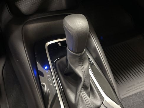 Certified 2025 Toyota Corolla LE image 26