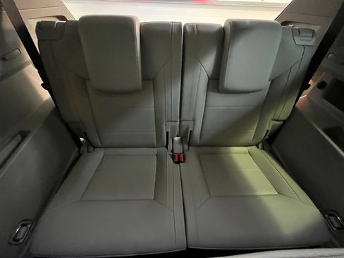 Used 2023 Volkswagen Atlas SE w/ Panoramic Sunroof Package AWD/4WD image 29