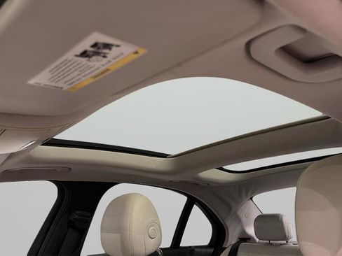 Used 2017 Mercedes-Benz C 300 Sedan image 32