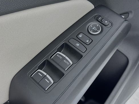 Certified 2024 Honda Civic EX image 17