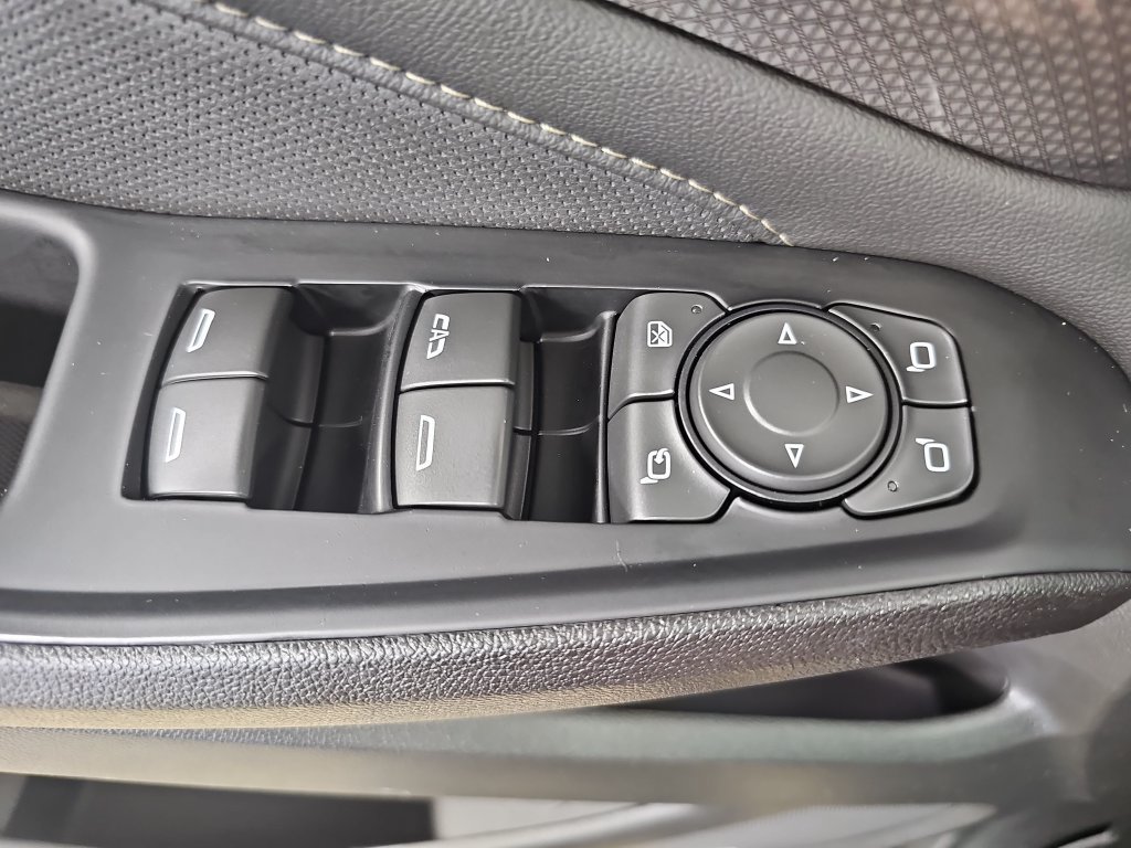 Certified 2023 Chevrolet Traverse Premier w/ Redline Edition AWD/4WD image 35