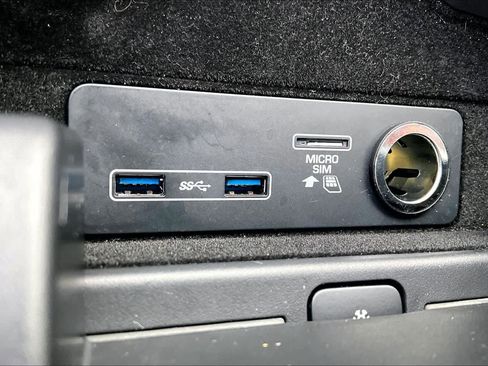 Used 2020 Land Rover Range Rover Sport HST image 36