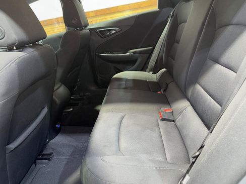 Used 2019 Chevrolet Malibu RS FWD image 23