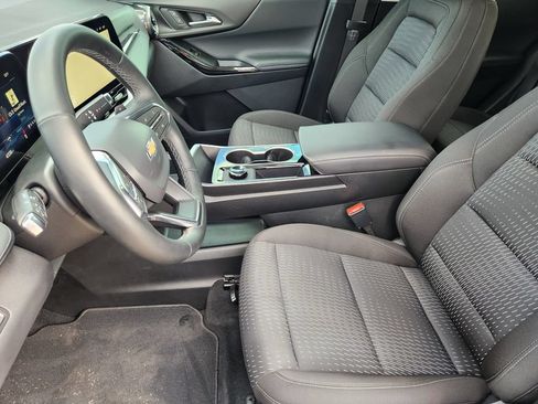 Used 2026 Chevrolet Equinox LT FWD image 13