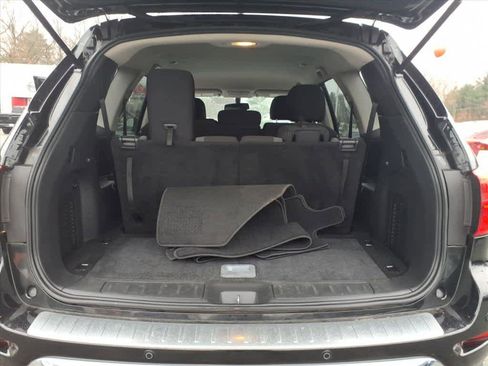 Certified 2018 Nissan Pathfinder SV w/ SV Tech Package image 16