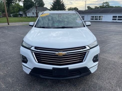 Used 2023 Chevrolet Traverse High Country w/ LPO, Floor Liner Package FWD image 2