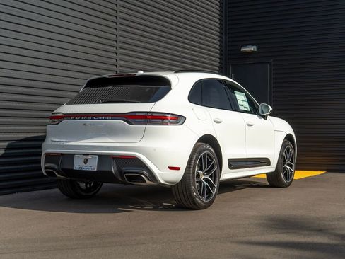 New 2026 Porsche Macan image 9