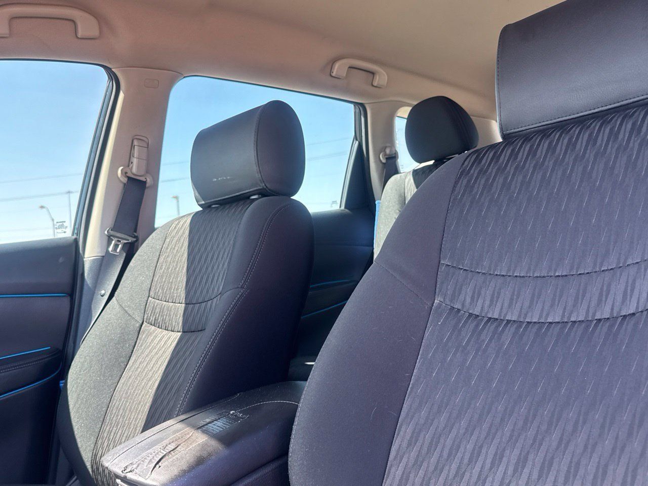 Used 2019 Nissan Rogue S FWD image 40