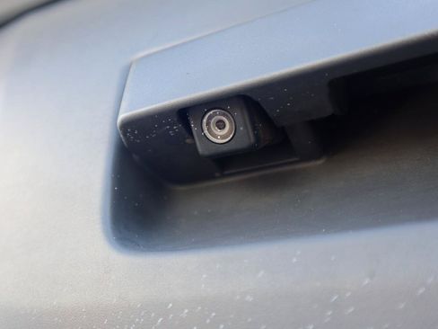 Used 2013 Nissan Frontier PRO-4X AWD/4WD image 26