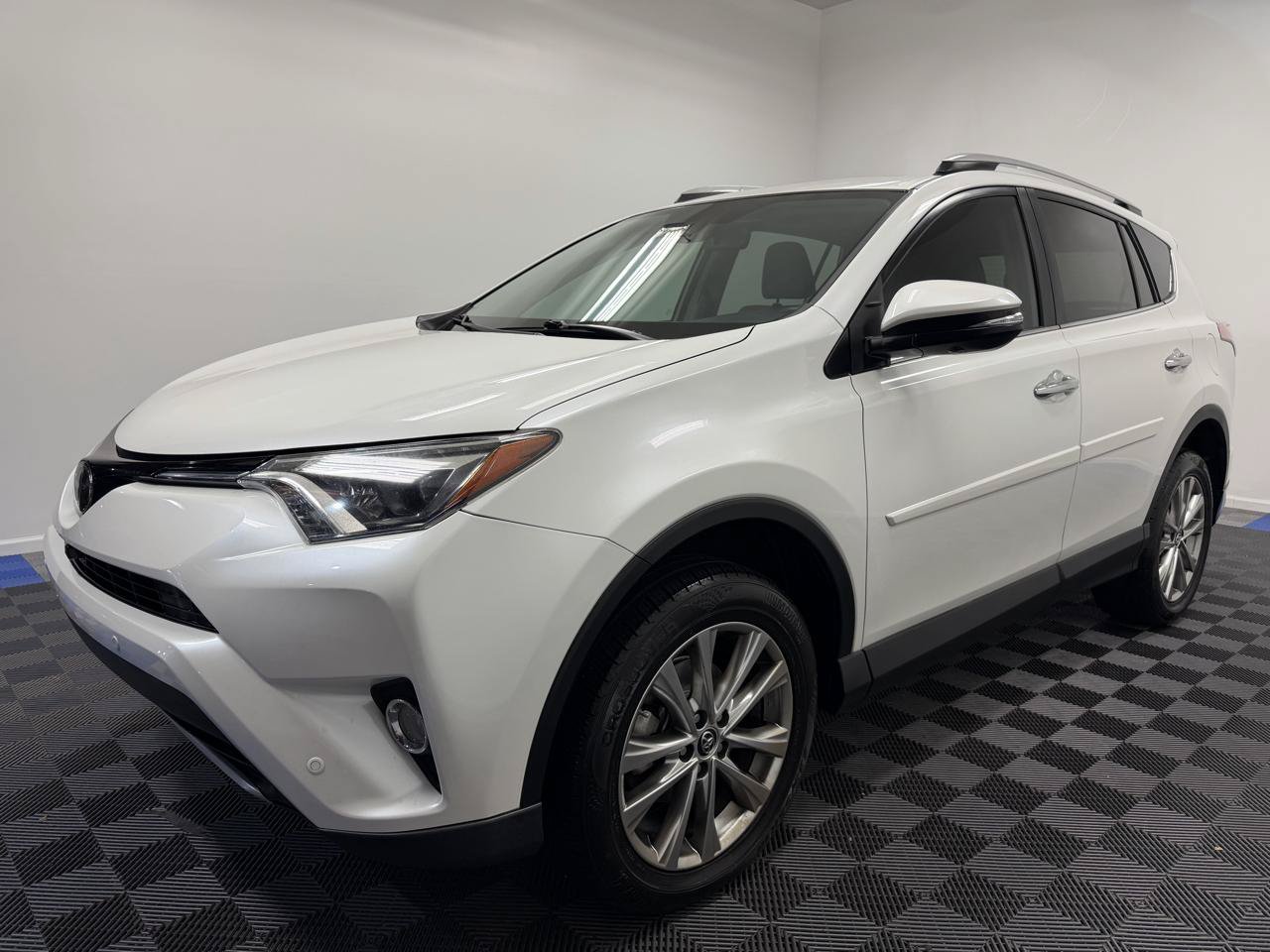 Used 2017 Toyota RAV4 Limited w/ Advanced Technology Package FWD image 3