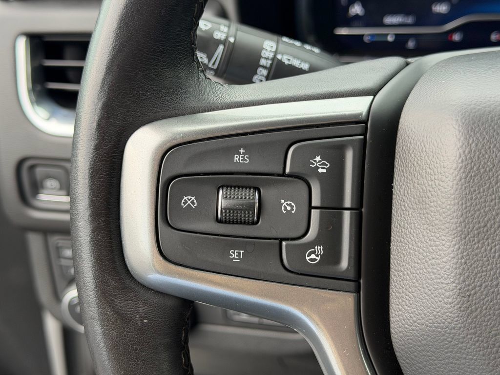 Used 2022 Chevrolet Tahoe Premier AWD/4WD image 29