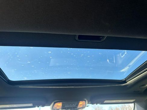 Used 2019 Jeep Grand Cherokee Limited image 11