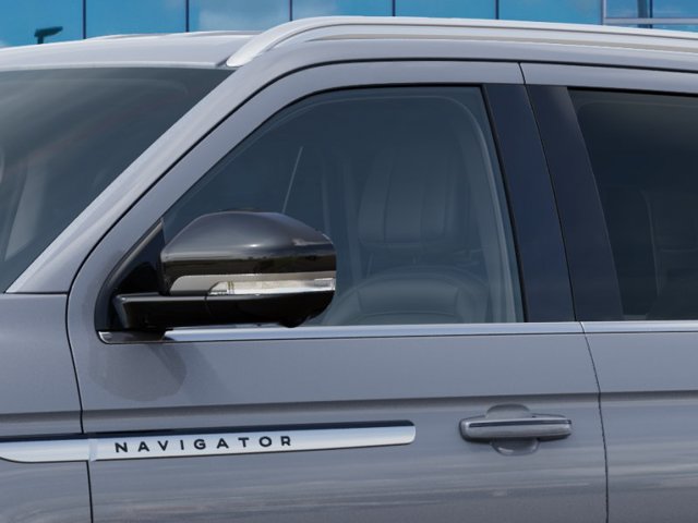 New 2027 Lincoln Navigator Premiere RWD image 20