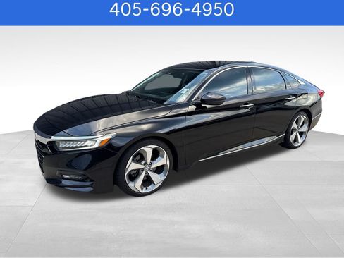 Used 2018 Honda Accord Touring image 1