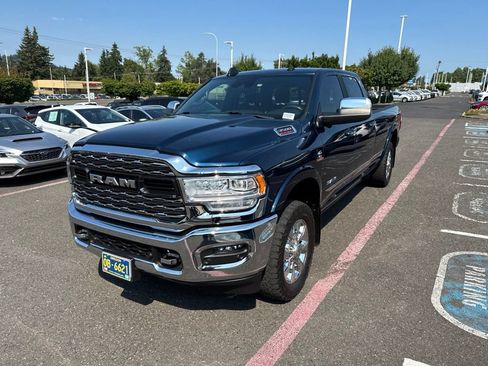 Used 2022 RAM 3500 Limited AWD/4WD image 3