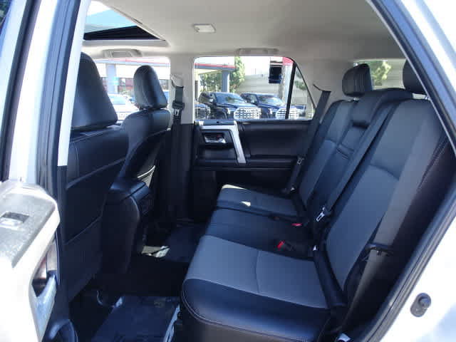 Used 2023 Toyota 4Runner SR5 Premium w/ Moonroof Package AWD/4WD image 21