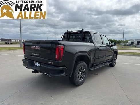Used 2024 GMC Sierra 1500 AT4 w/ Technology Package image 5