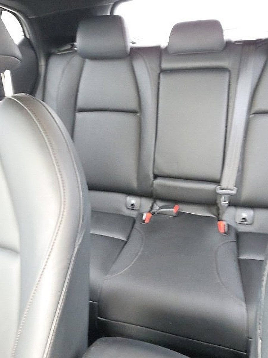 Used 2023 MAZDA MAZDA3 s FWD image 6