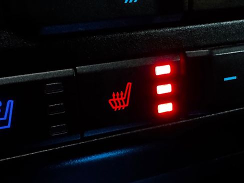 Used 2020 Ford F350 Platinum w/ Tremor Off-Road Package image 34