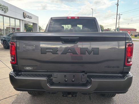 Used 2026 RAM 2500 Big Horn AWD/4WD image 12