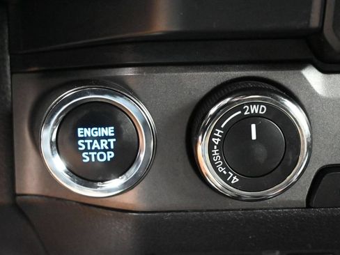 Used 2022 Toyota Tacoma TRD Sport w/ Technology Package AWD/4WD image 13