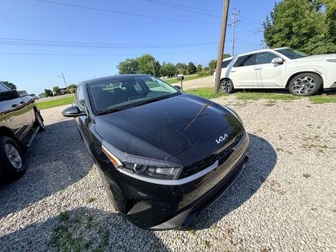 Used 2024 Kia Forte LXS w/ LXS Technology Package FWD image 9
