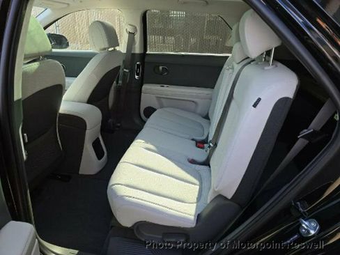 Used 2025 Hyundai Ioniq 5 Limited image 8