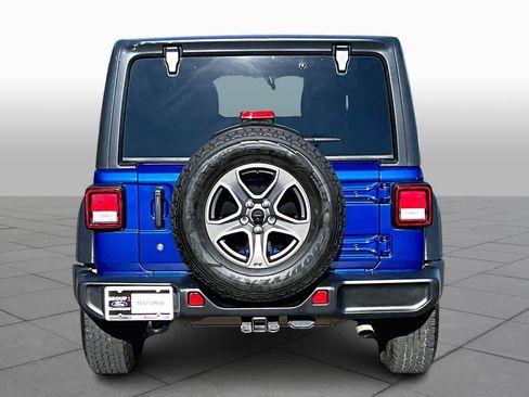 Used 2019 Jeep Wrangler Unlimited Sport S image 4