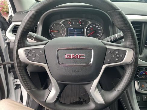 Used 2023 GMC Acadia SLE w/ Driver Convenience Package image 20