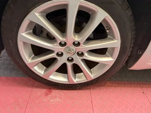 Used 2013 Toyota Avalon XLE Touring FWD image 31