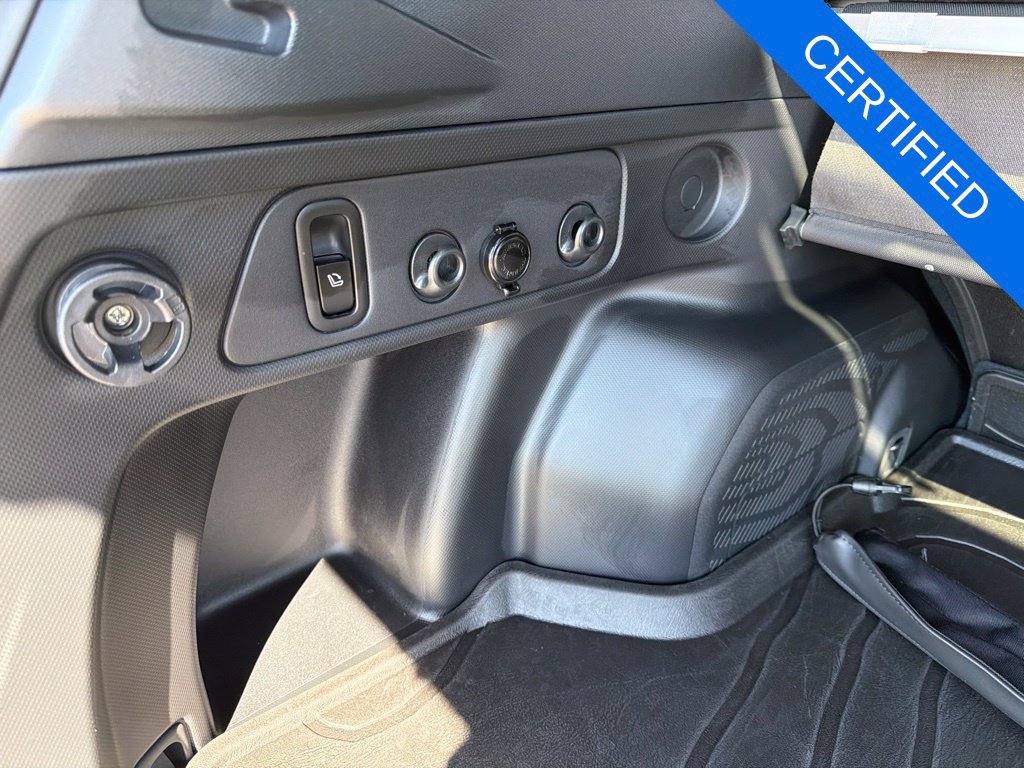 Certified 2025 Subaru Forester Touring AWD/4WD image 28