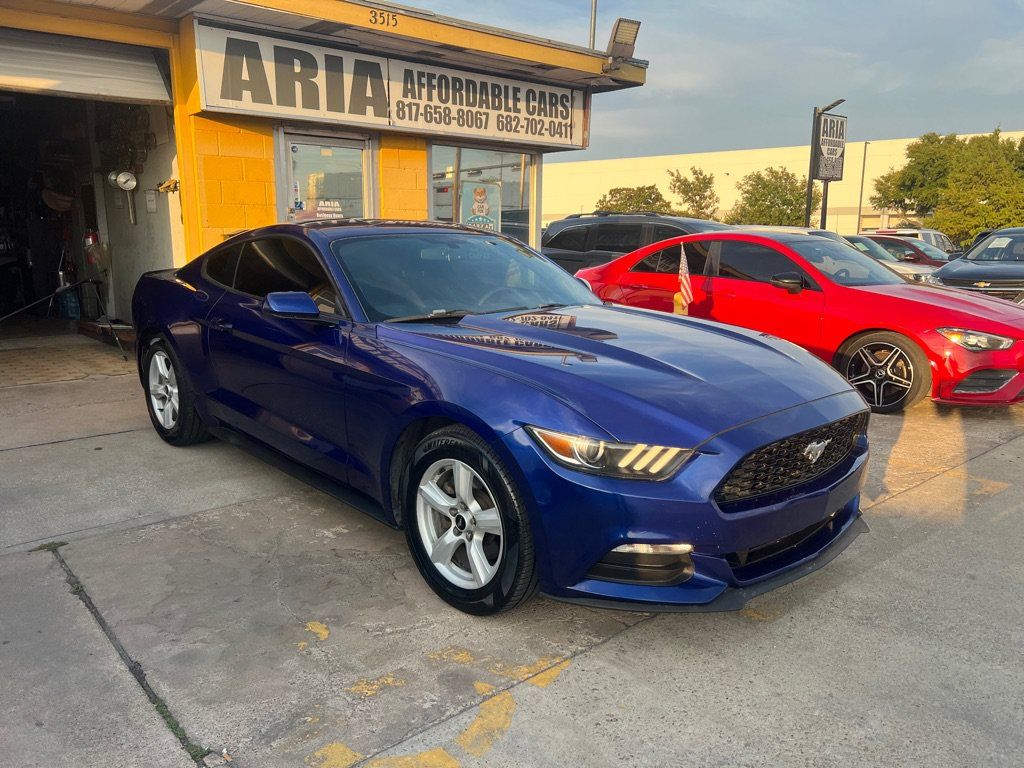 Used 2016 Ford Mustang Coupe RWD image 1