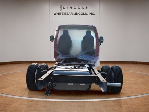 Used 2026 Ford E-450 and Econoline 450 Super Duty w/ Power Equipment Group image 6